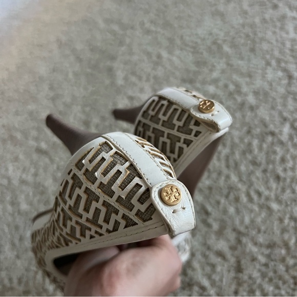 Tory Burch white heels - Picture 5 of 7